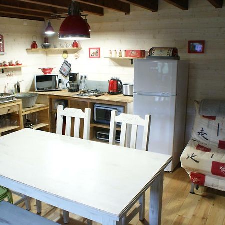 Le gîte de Chomet La Tour-dʼAuvergne Extérieur photo